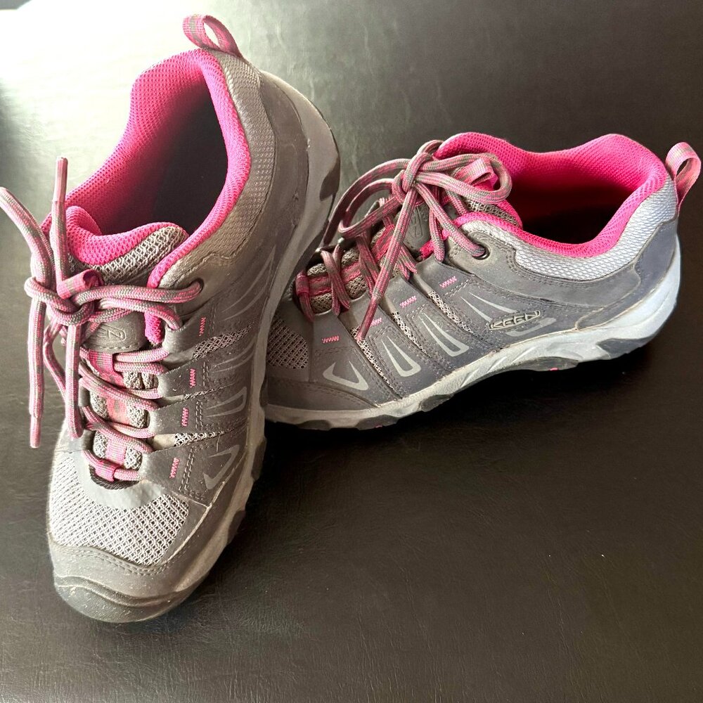 Keen Women's Oakridge Hiking Shoes Size 7